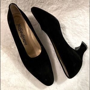 Yves Saint Laurent Black suede pumps